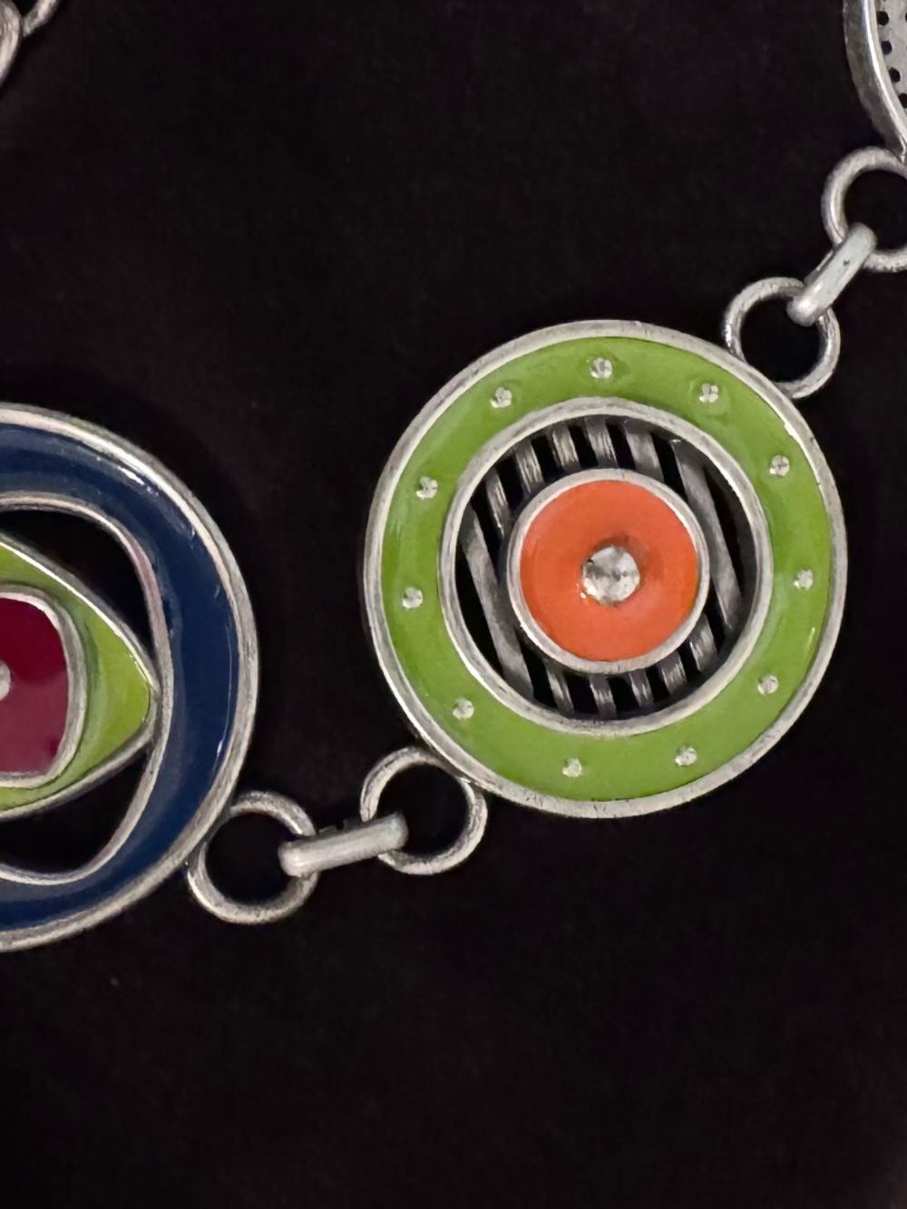 Chico’s vintage enamel Retro Circle Link adjustable Statement Belt. NWOT. M-L - Picture 8 of 11